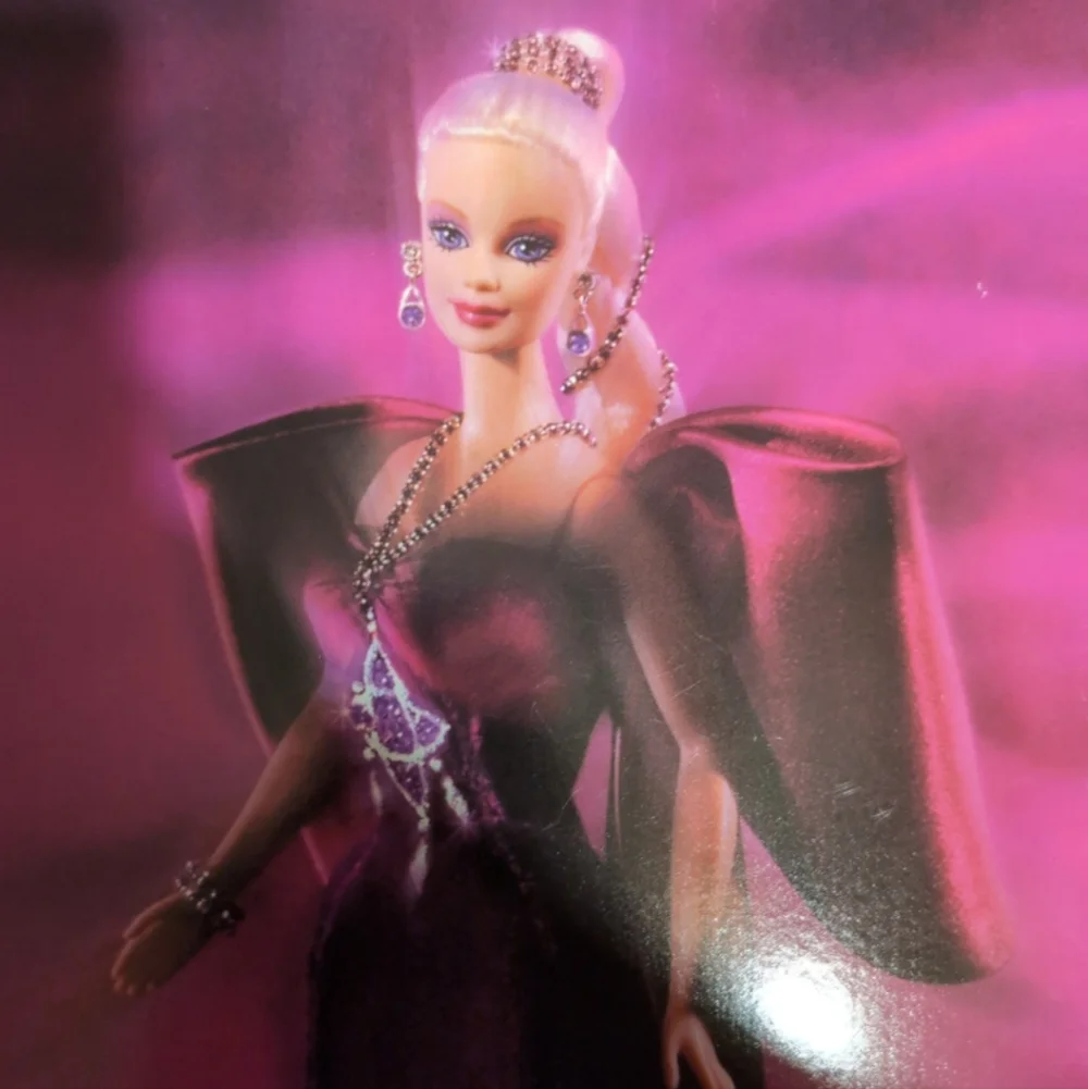 Bob Mackie (The Jewel Essence Collection) Collector Barbie - Picture 9 of 12